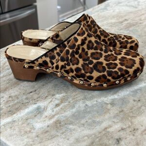 NWT Ann Taylor Leopard Hair Calf Clogs 8